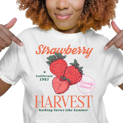California Strawberry Harvest Graphic T-Shirt – Summer Everyday Tee